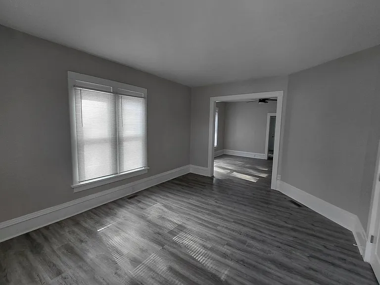 316 Maple Ave #6 — Photo 10
