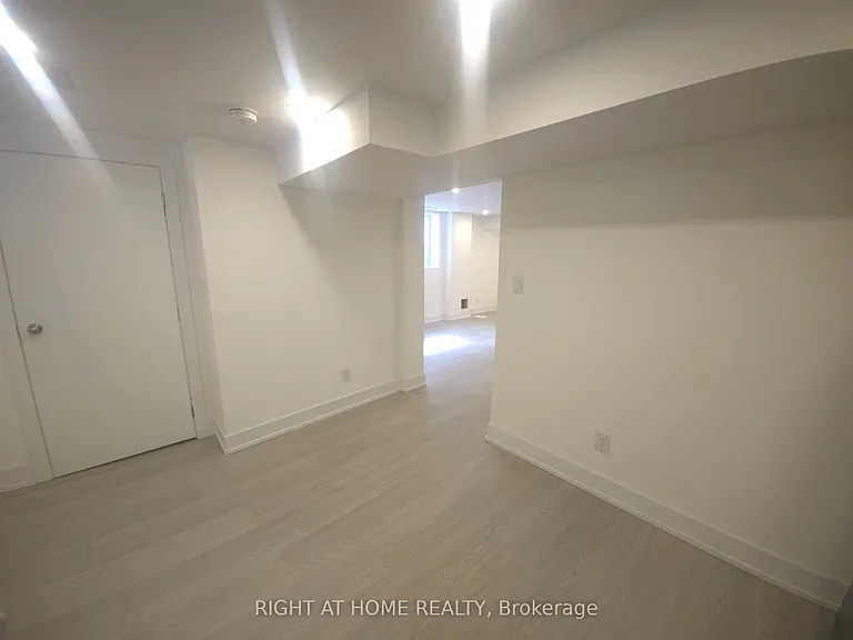 13 Spring St #BASEMENT — Photo 11