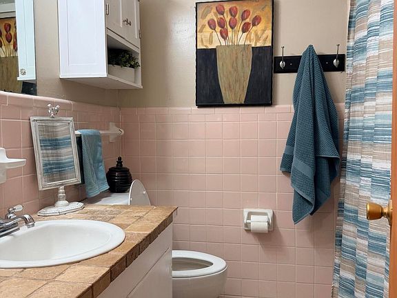 5th image of 502 Kennedy Dr NW