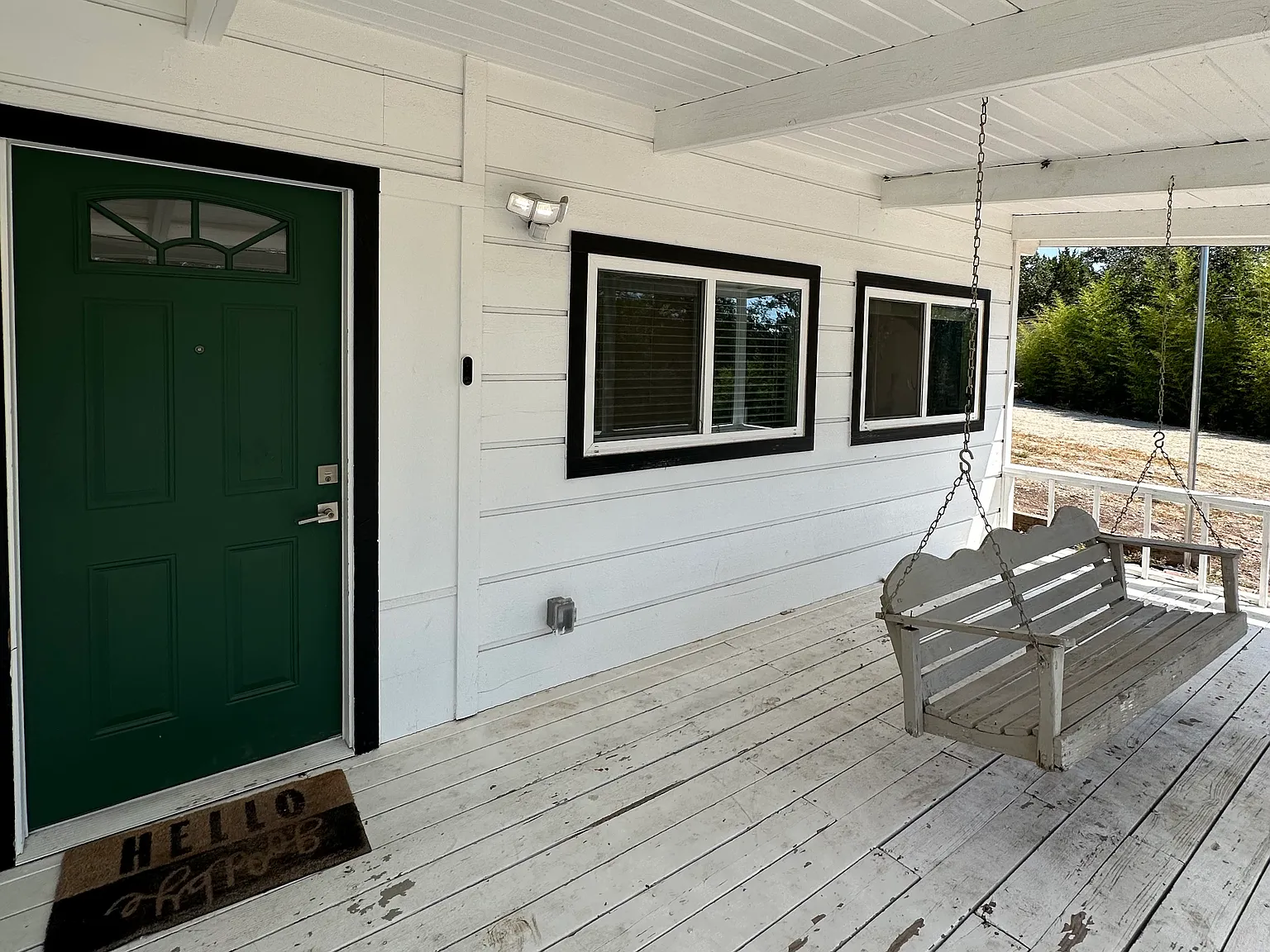 2 bed, 1024 sqft, $1,575 — Photo 2
