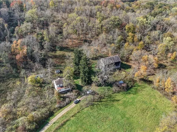 1852 Miller Rd SW, New Philadelphia, OH 44663