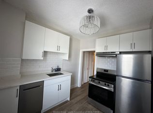 809 Erie St E #1, Windsor, ON N9A 3Y5