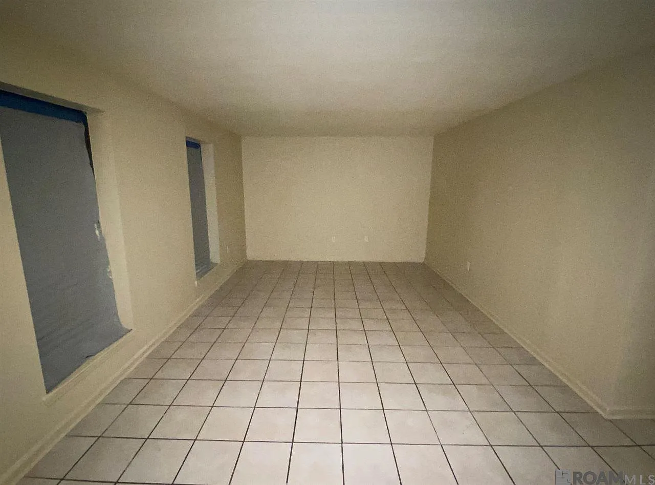 2 bed, 1083 sqft, $850 — Photo 1