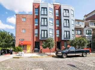 345 N Front St #B, Philadelphia, PA 19106