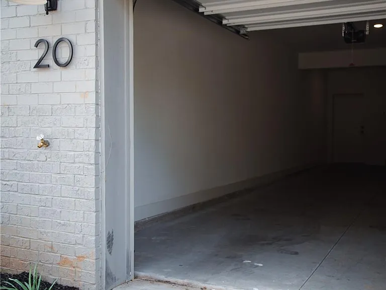 1350 May Ave SE #20 — Photo 3