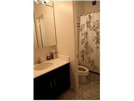 Rented by Douglas Elliman | media 19