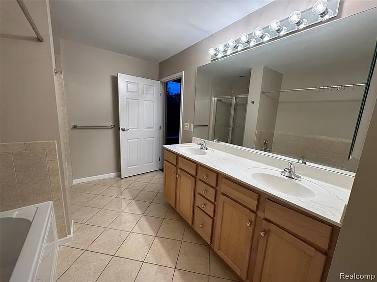 101 S Union St #207 — Photo 32