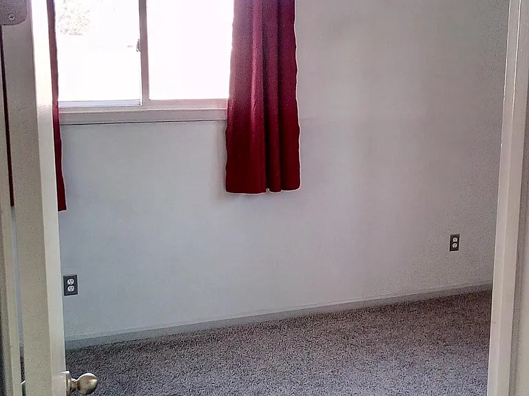 244 Portview Ave #4 — Photo 12