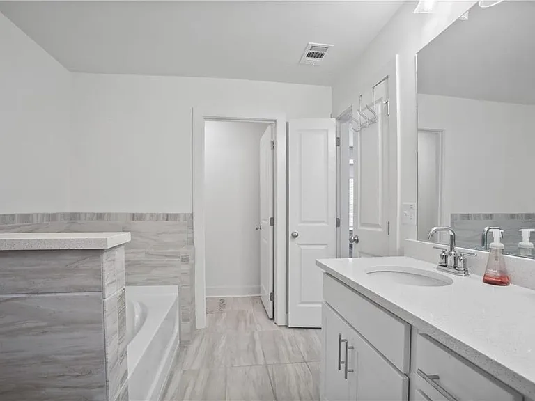 7637 Avalon Blvd — Photo 25