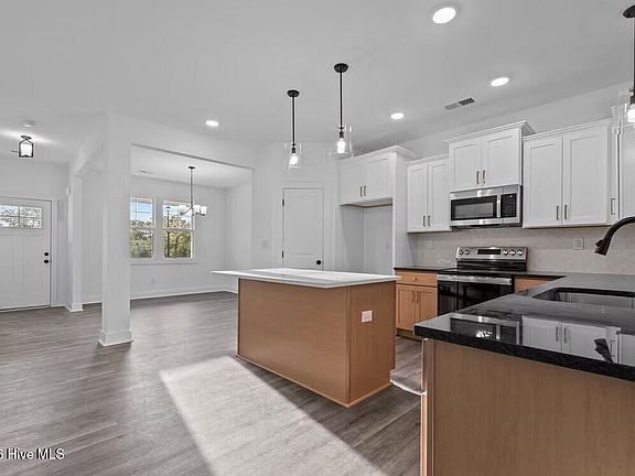 3rd image of 9844 Rockfish Road