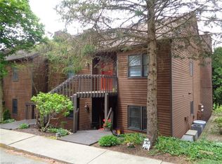 200 Clubside Dr NW, New Philadelphia, OH