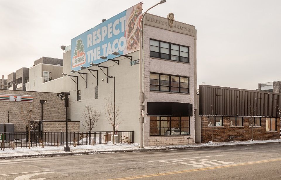 1st image of 2015 W Fullerton Ave #3