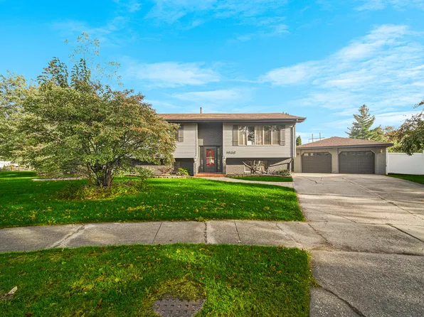 1938 Magnolia Ln, Munster, IN 46321