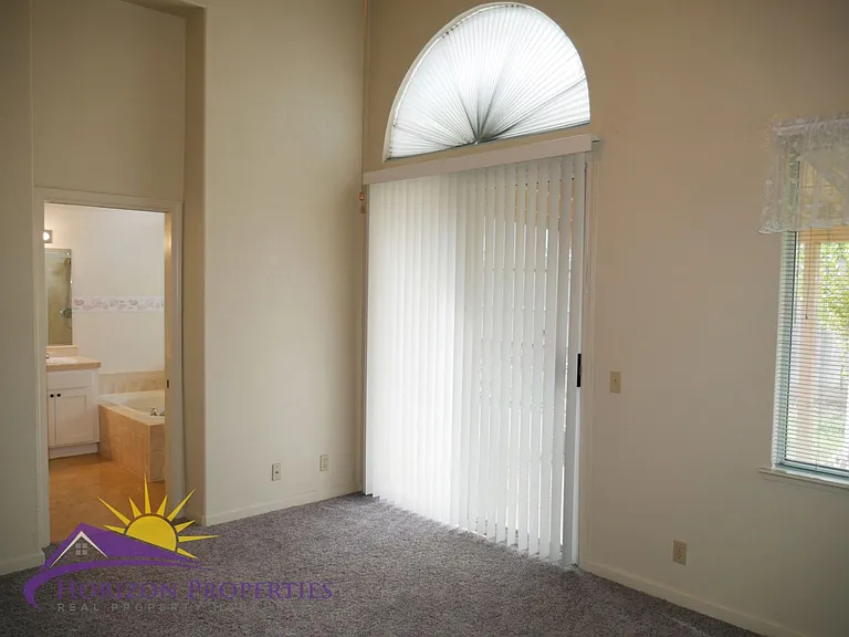 9472 Clementine Way — Photo 12