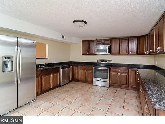 3rd image of 14018 Crosstown Blvd NW
