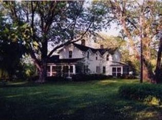 26469 N Farwell Rd, Mettawa, IL 60045