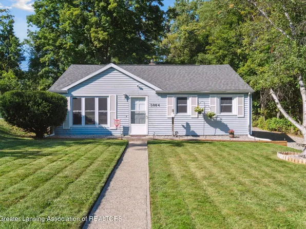 3004 Risley Dr, Lansing, MI 48917