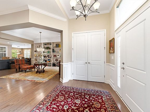 3rd image of 16 Sierra Ct #16