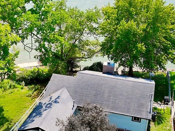 2nd image of 79 Northshore Dr
