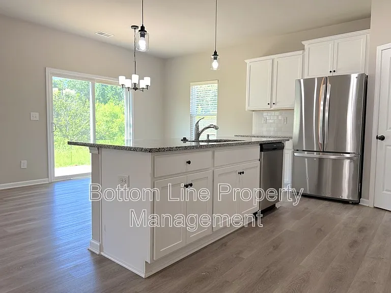 9016 Stoney Waters Ct — Photo 8