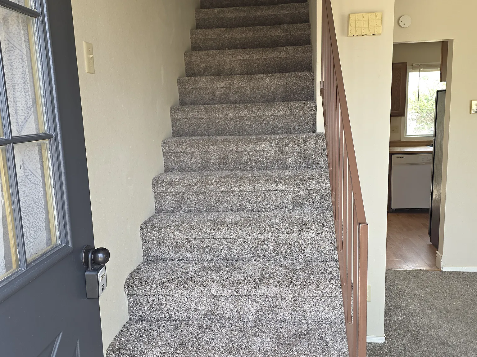 2022 Kennedy Ave — Photo 4