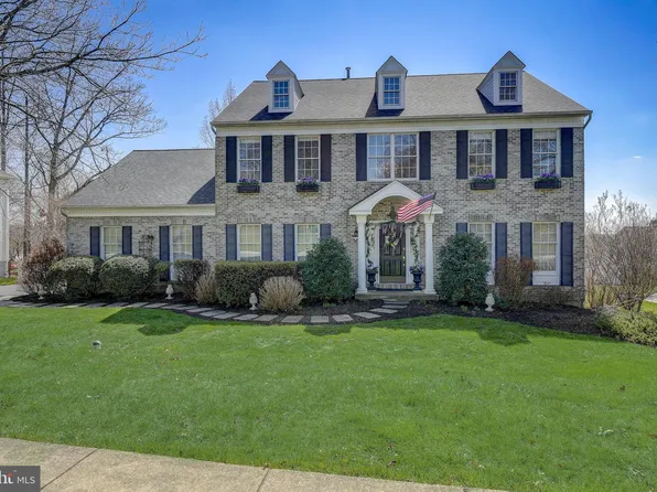 825 Williamsburg Blvd, Downingtown, PA 19335