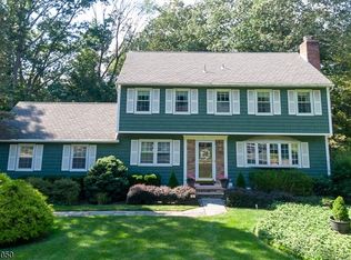 30 Sweetman Ln, West Milford, NJ