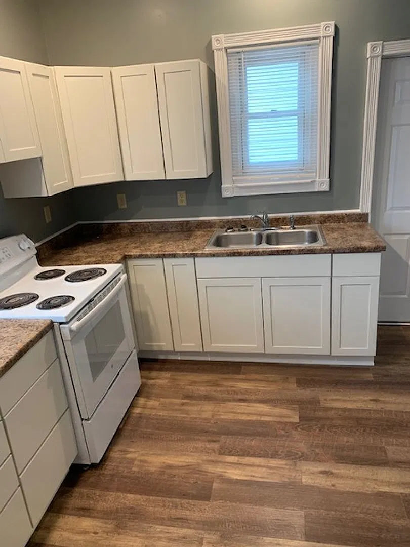JUNE 2026 - Duluth MN - 6 Bed - 2 Bath — Photo 3