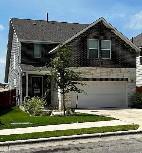 221 Travis Ln Photo 1