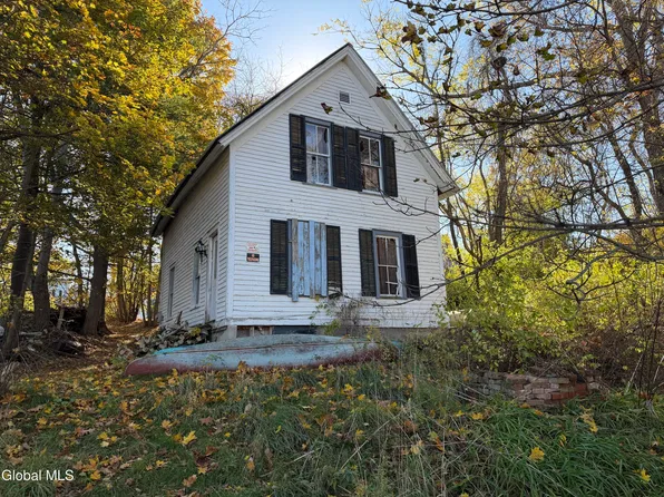 135 Lake George Avenue, Ticonderoga, NY 12883