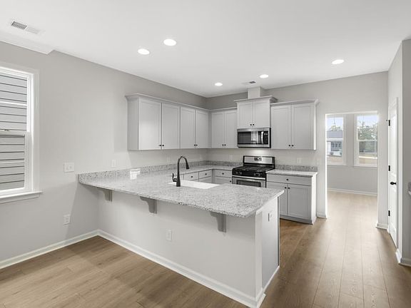 PHOTOS OF A SIMILAR HOME