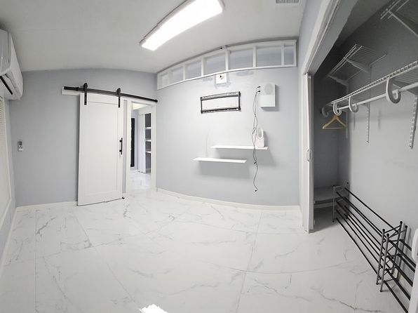 miami-florida-2057620878 picture