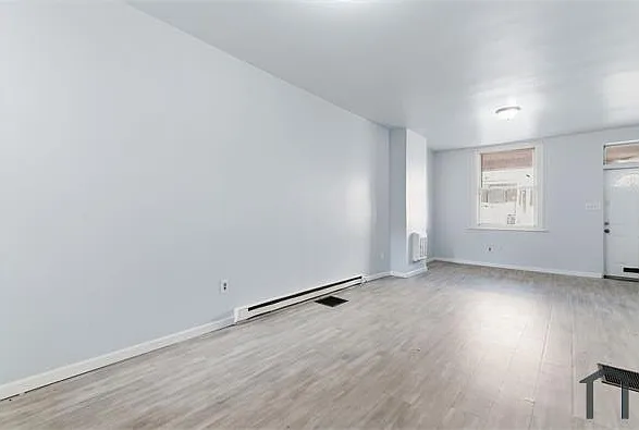 862 E Cornwall St — Photo 22