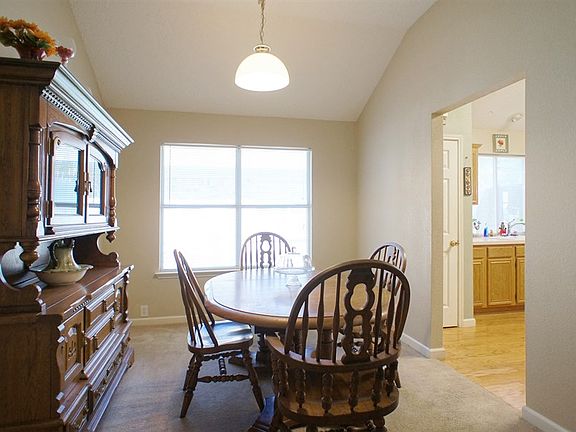 3rd image of 1144 Highland Station Dr