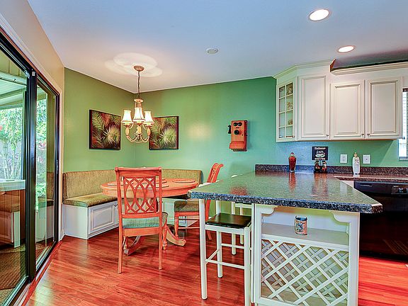 5th image of 2745 Beth Cir