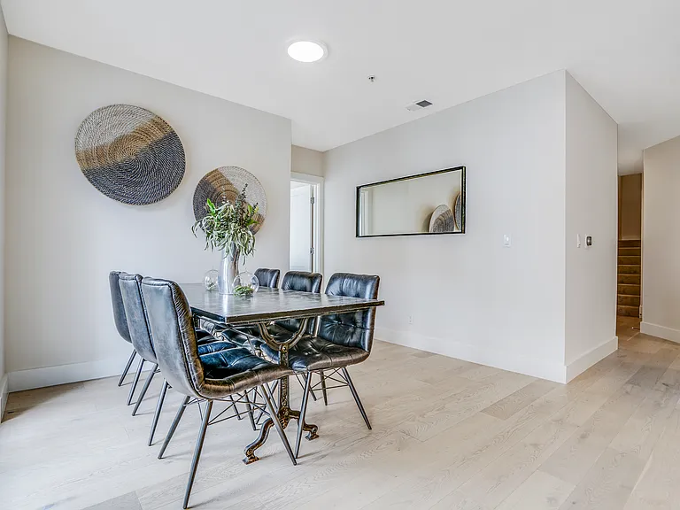1117 Ocean Ave #309 — Photo 9