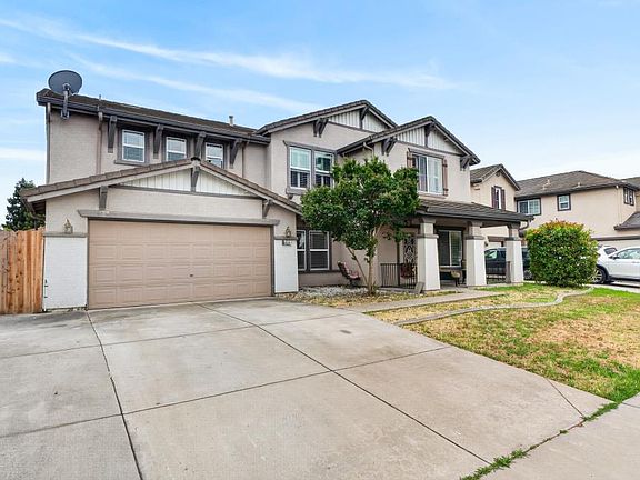 3rd image of 6824 Castro Verde Way