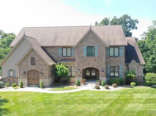 1514 Homestead Summit Dr, Wildwood, MO 63005