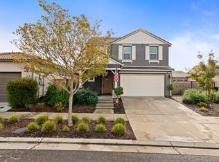 724 Arrowhead Dr, Madera, CA 93636