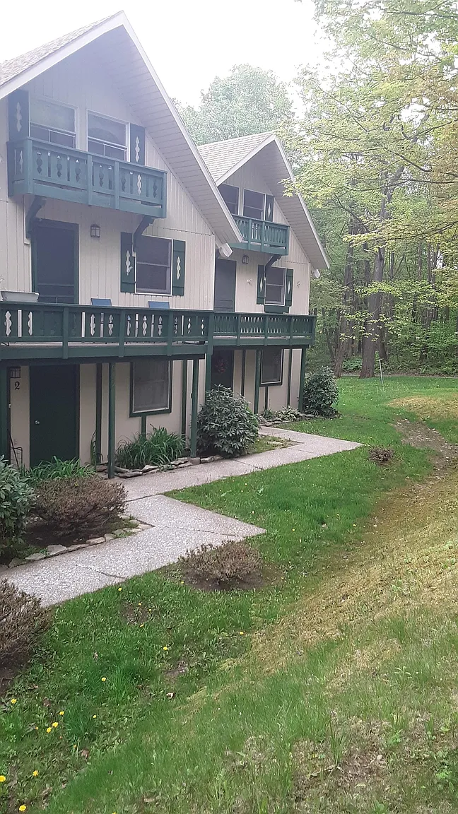 8140 Summit Way photo 1