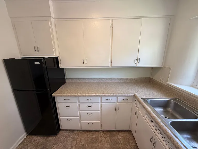 801 South Adams Street — Photo 31