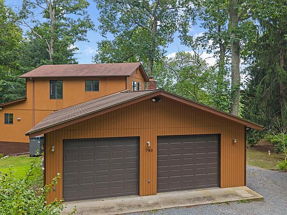 5th image of 783 Sonne Dr