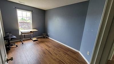 4th image of 3635 Armada Dr