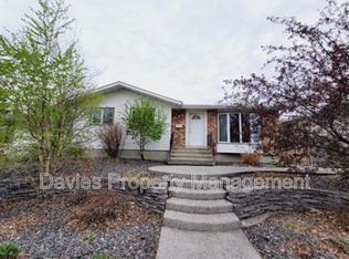 11015 171st Ave NW, Edmonton, AB T5X3J5