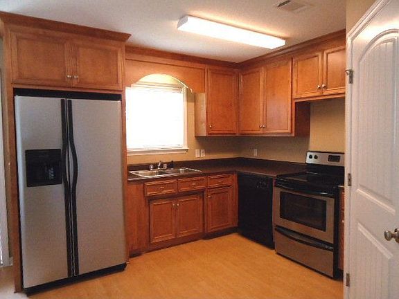 5th image of 1440 San Bernardino Way