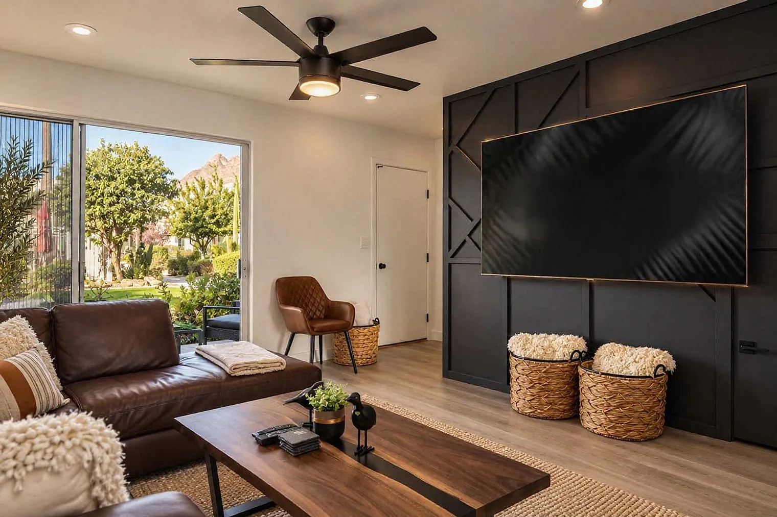 2 bed, 1.0 bath, 947 sqft, $4,294 — Photo 1