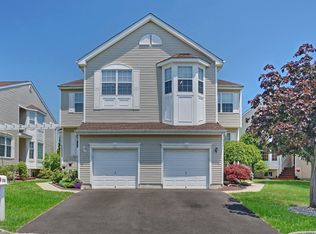 68 Cheyenne St, Tinton Falls, NJ 07712