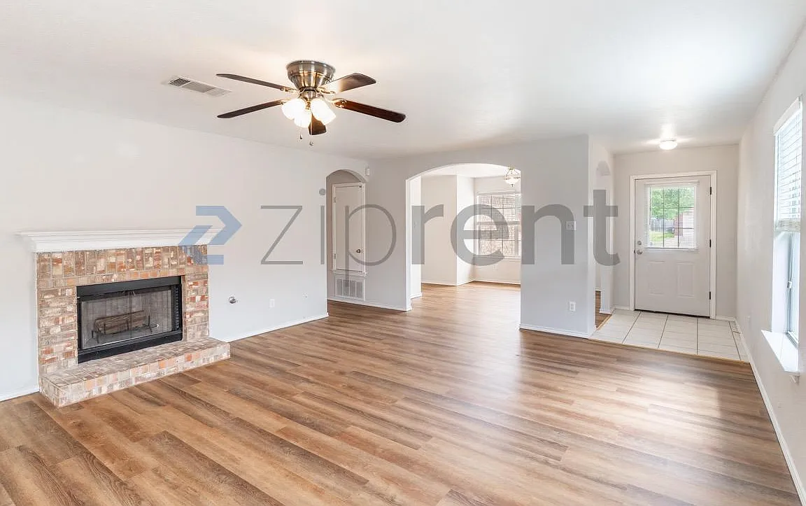 3 bed, 1508 sqft, $2,100 — Photo 4