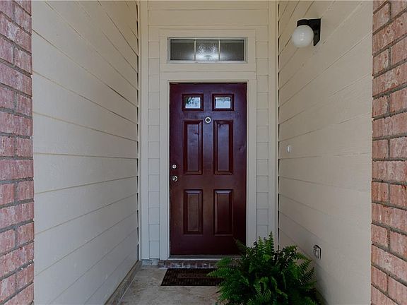3rd image of 2321 Breanna Way