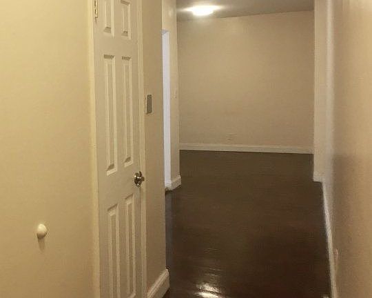 4th image of 221 Linden Blvd APT E22